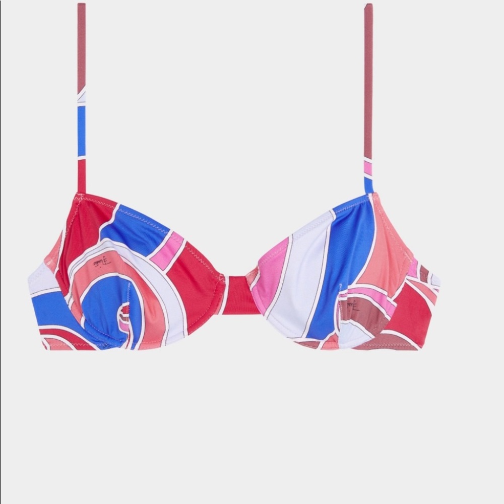 Emilio Pucci
Quirimbas print bikini top and bottom
